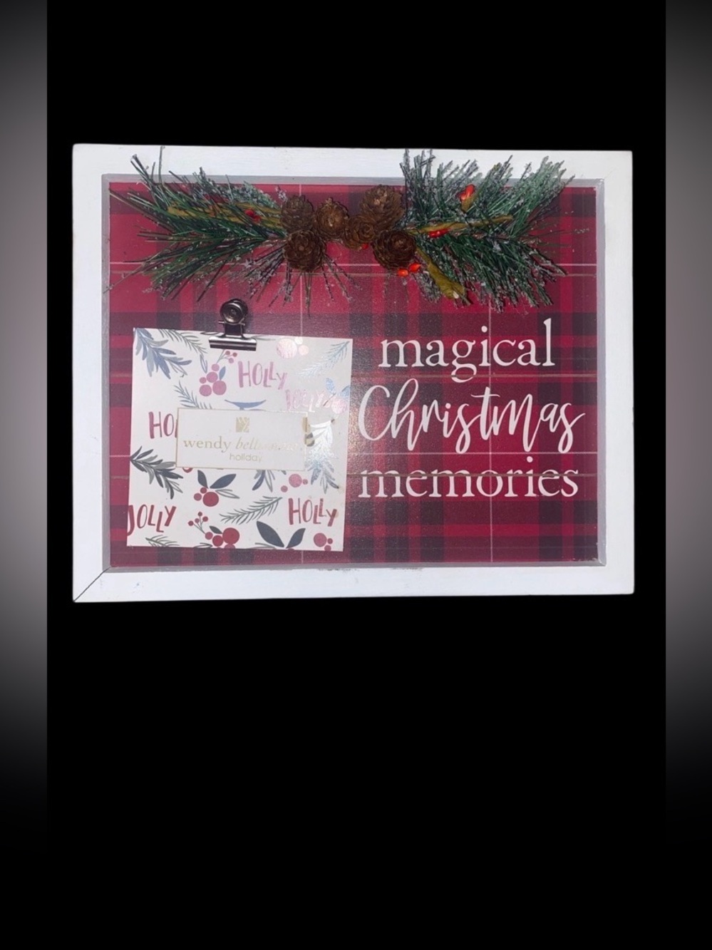 “MAGICAL CHRISTMAS MEMORIES” by Wendy Bellissimo Photo Clip Wall/Table Decor
